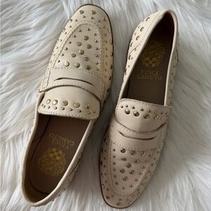 Vince Camuto Jilliyahs Ivory Studded Leather Loafer Size 7.5